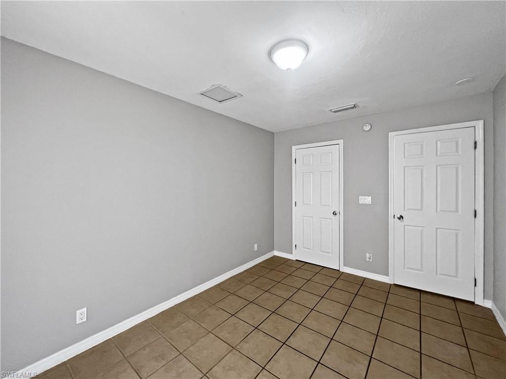 SAN CARLOS PARK - Residential Lease