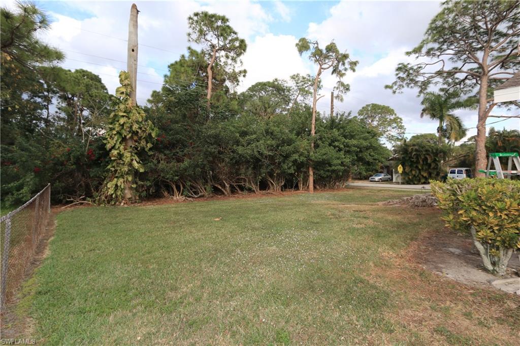 NAPLES PARK - Residential