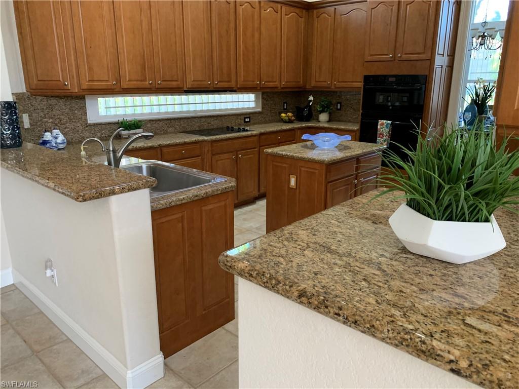 SEASIDE ESTATES - Residential