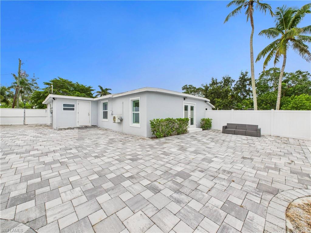 RIVER PARK - Residential Lease