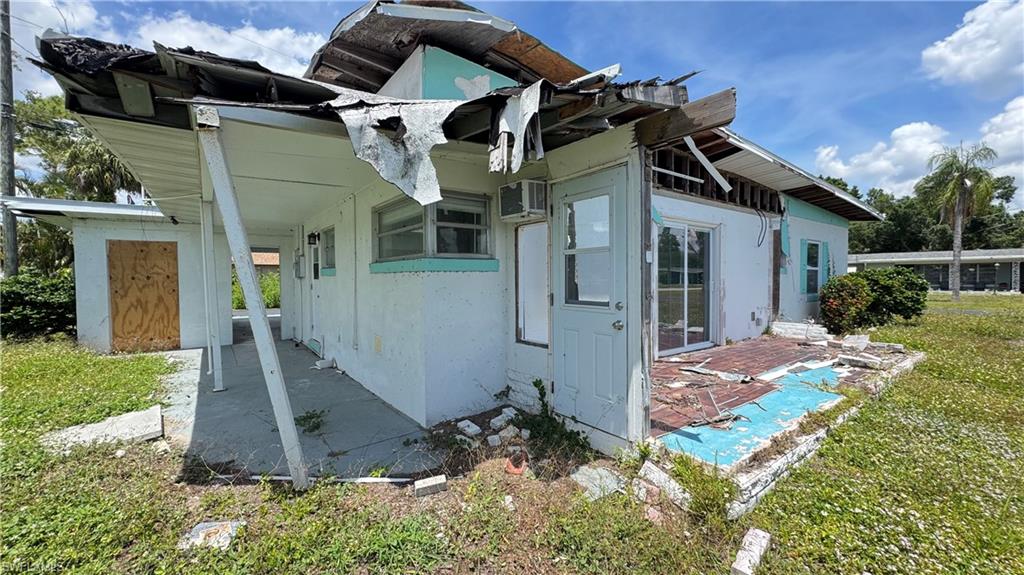 NORTH FORT MYERS - Residential