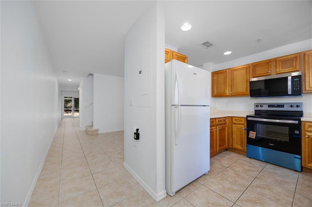 TOWNHOMES AT STONEYBROOK - Residential