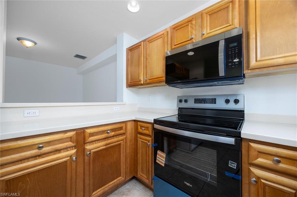 TOWNHOMES AT STONEYBROOK - Residential