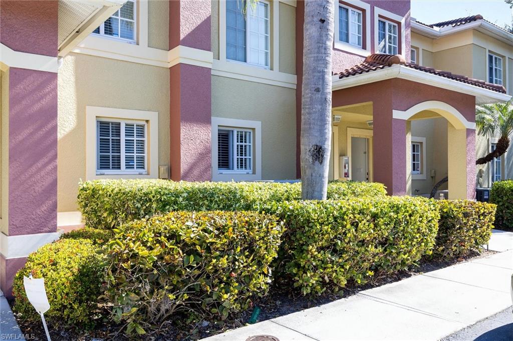 TOWNHOMES AT STONEYBROOK - Residential