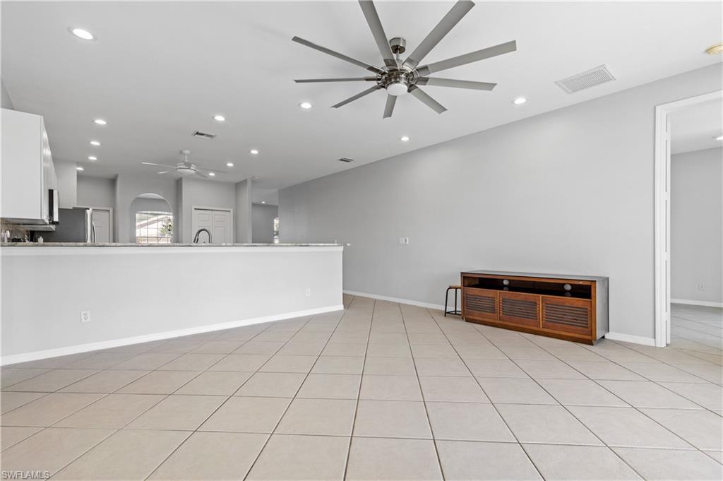 SILVERLAKES - Residential