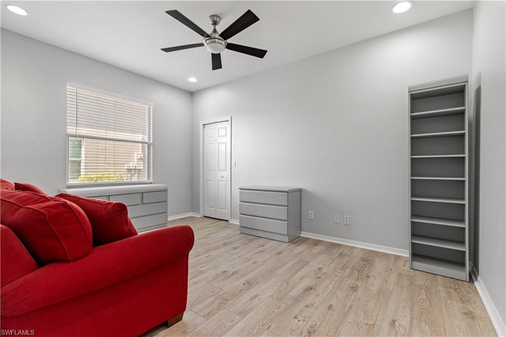 SILVERLAKES - Residential