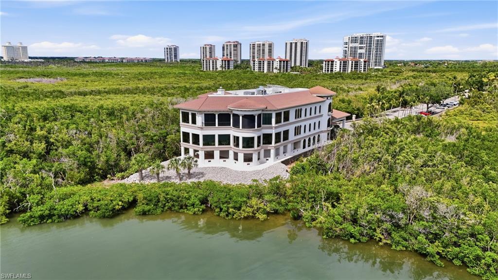ALTAIRA - Residential