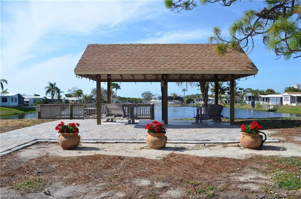 SPRING CREEK VILLAGE - Land