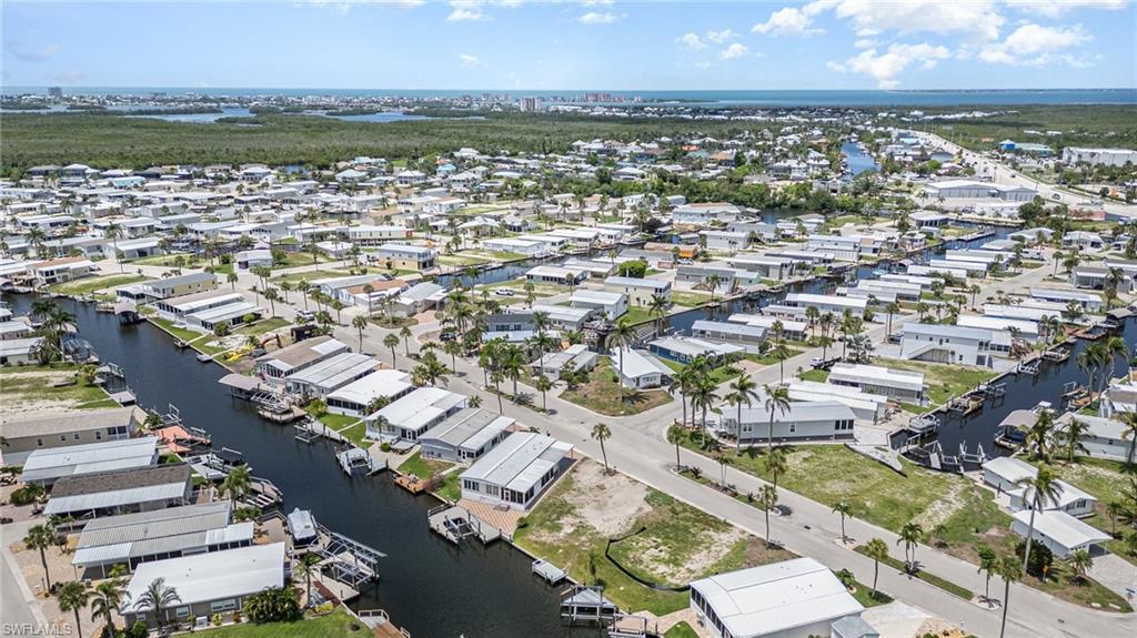 BAYSIDE ESTATES - Land