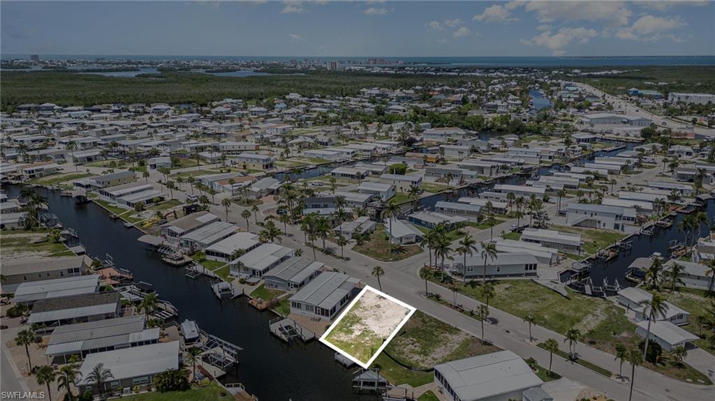 BAYSIDE ESTATES - Land