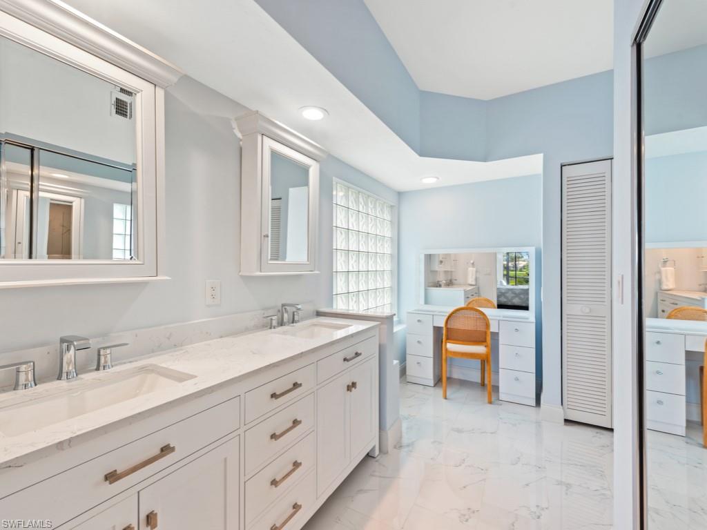 OAKWOOD - Residential