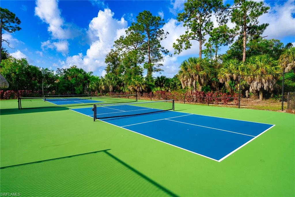 DOVER PARC - Residential