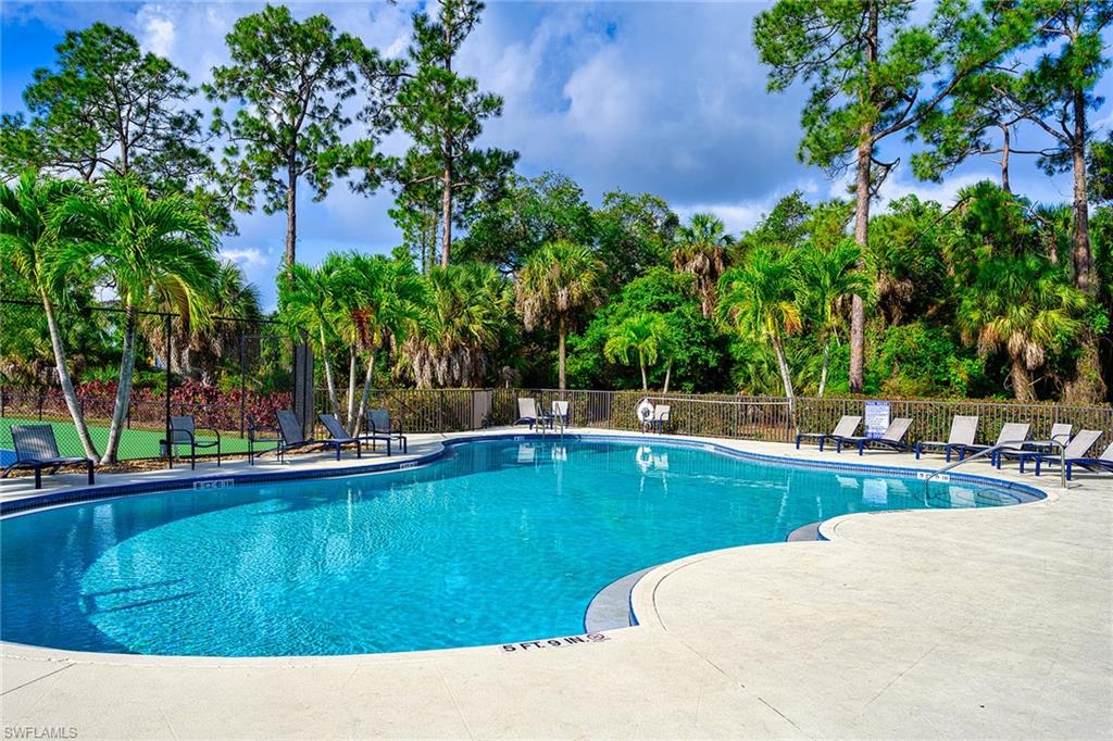 DOVER PARC - Residential