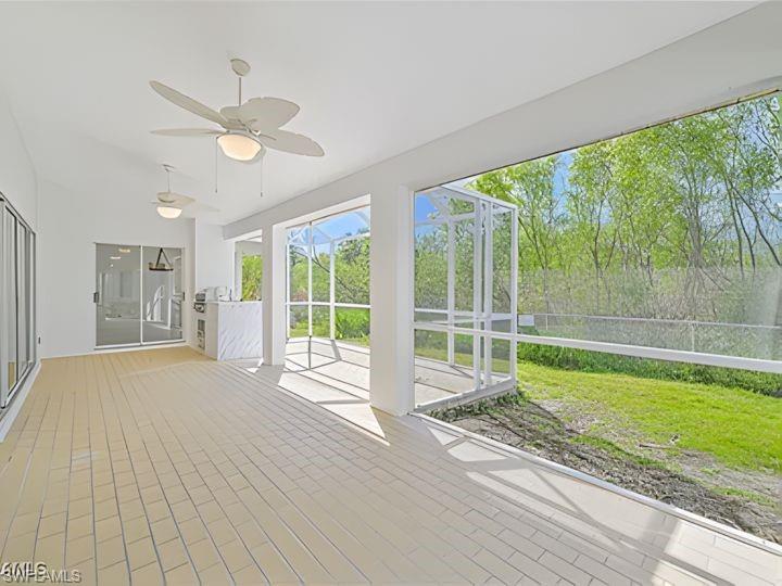 SABAL SPRINGS GOLF AND RACQUET CLUB - Residential