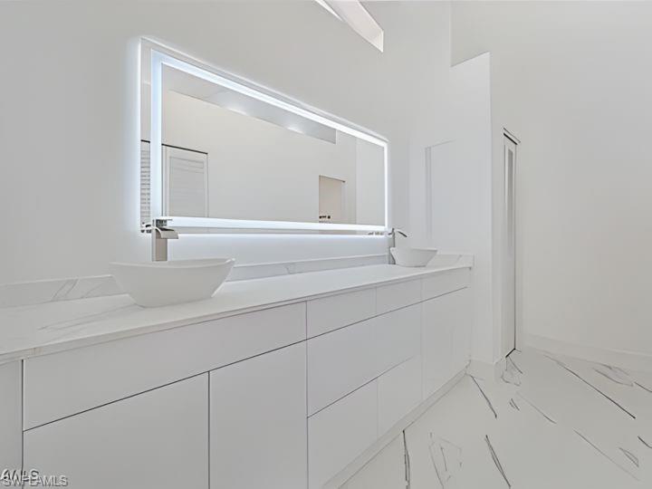 SABAL SPRINGS GOLF AND RACQUET CLUB - Residential