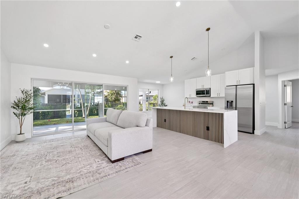 SAN CARLOS PARK - Residential