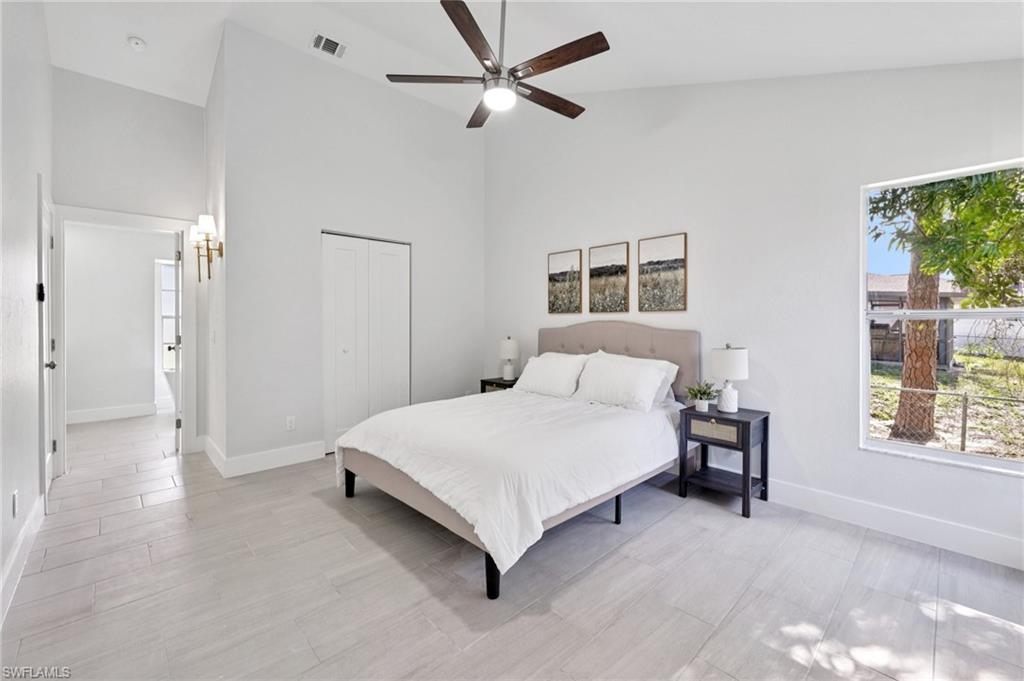 SAN CARLOS PARK - Residential