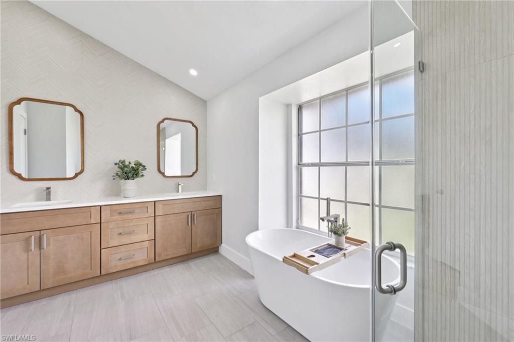 SAN CARLOS PARK - Residential