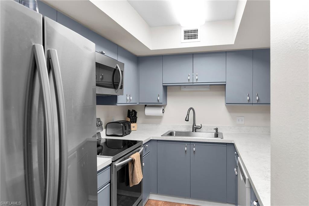 SAN MARCO VILLAS - Residential