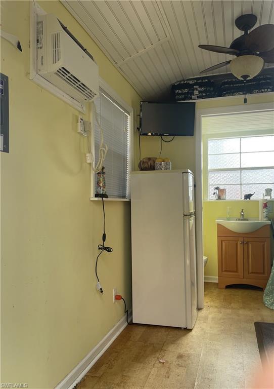 CYPRESS TRAIL RV RESORT - Land