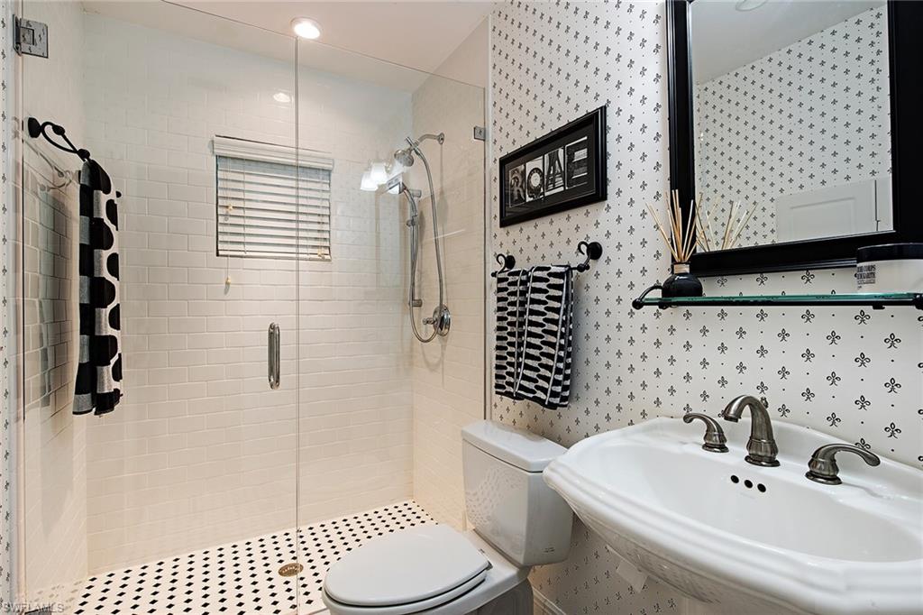 OLDE NAPLES - Residential