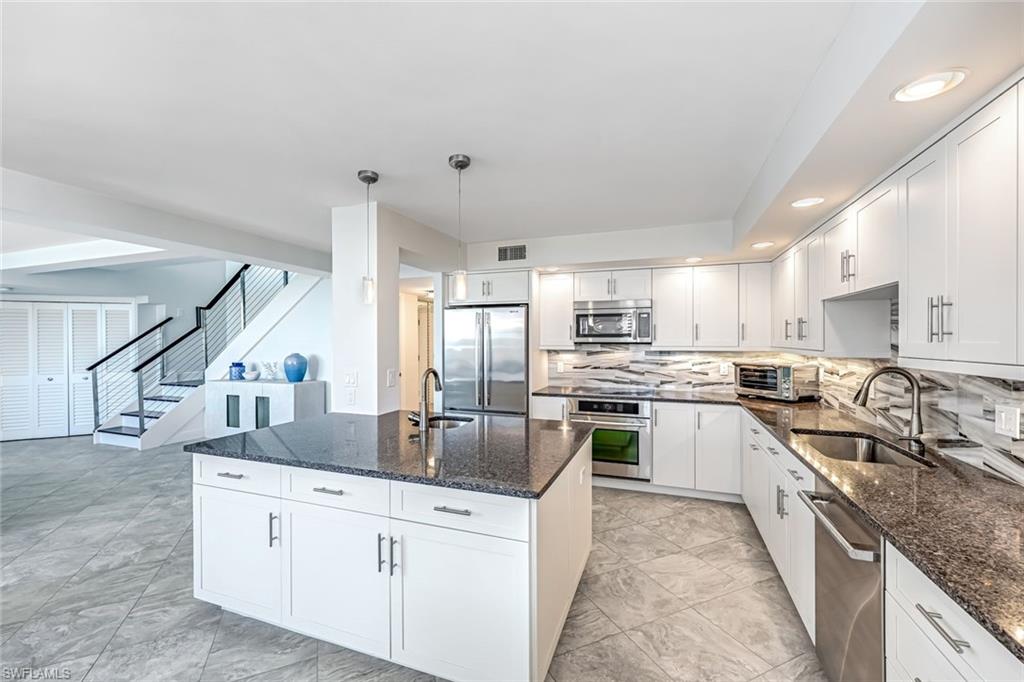 SAVOY - Residential Lease