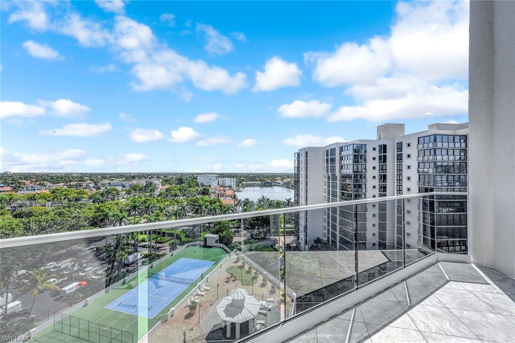 SAVOY - Residential Lease