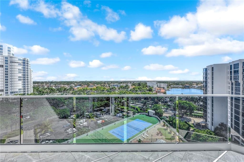 SAVOY - Residential Lease