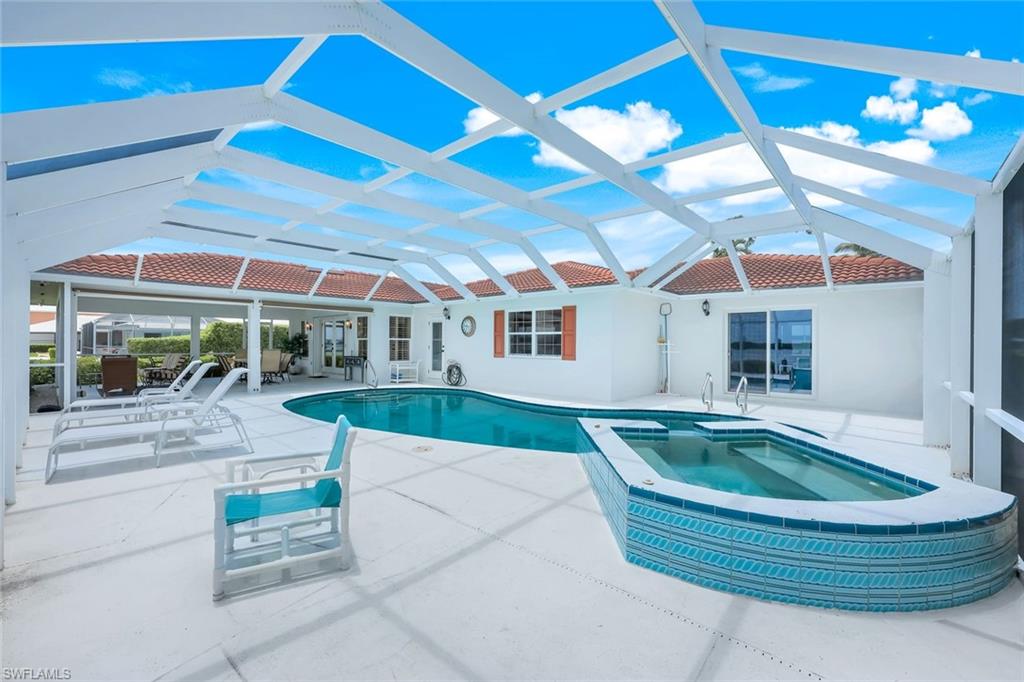 MARCO ISLAND - Residential