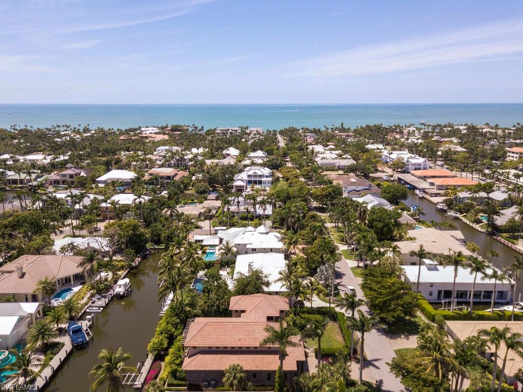 AQUALANE SHORES - Residential