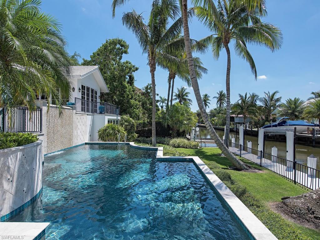 AQUALANE SHORES - Residential