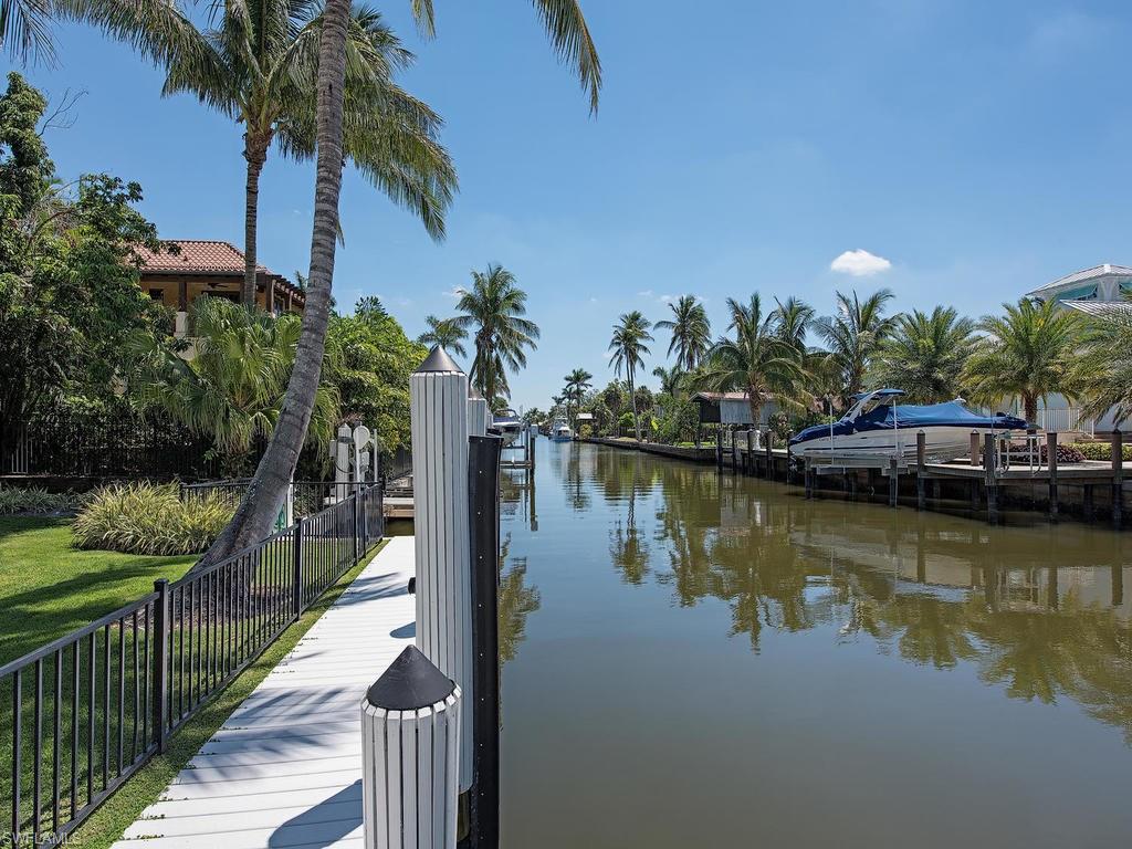 AQUALANE SHORES - Residential