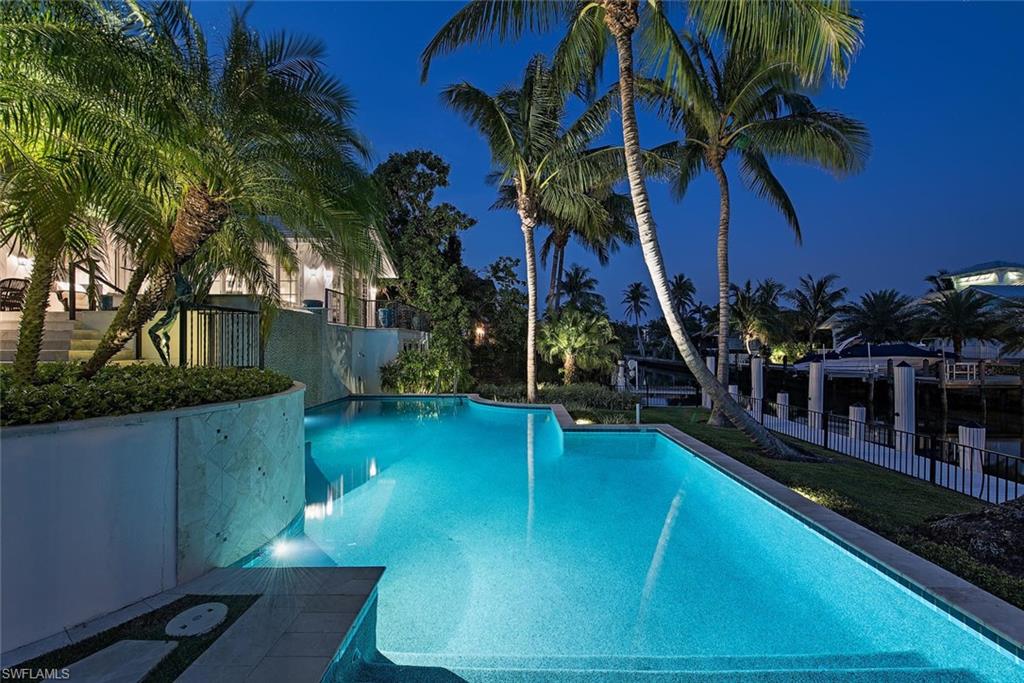 AQUALANE SHORES - Residential