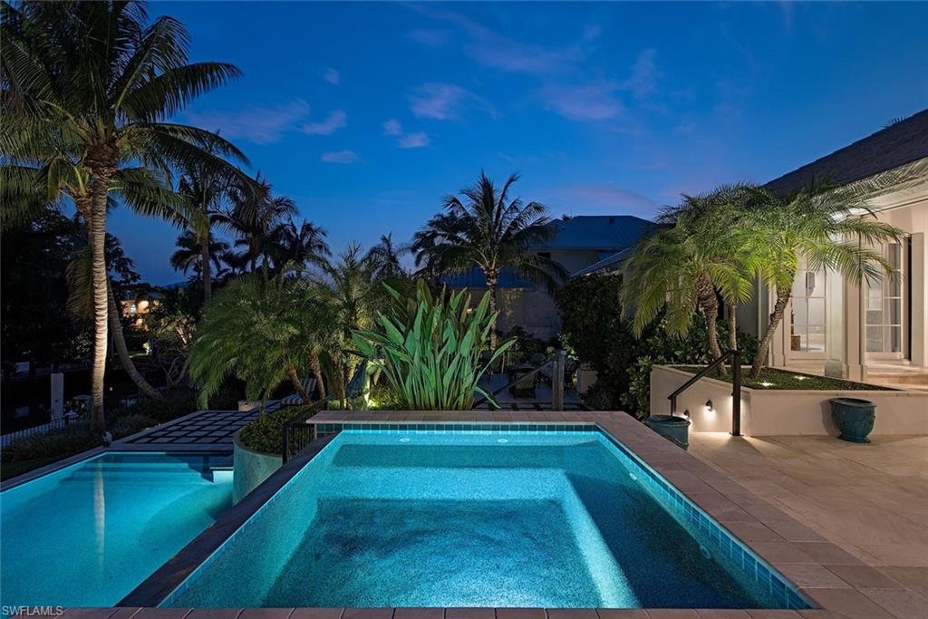 AQUALANE SHORES - Residential