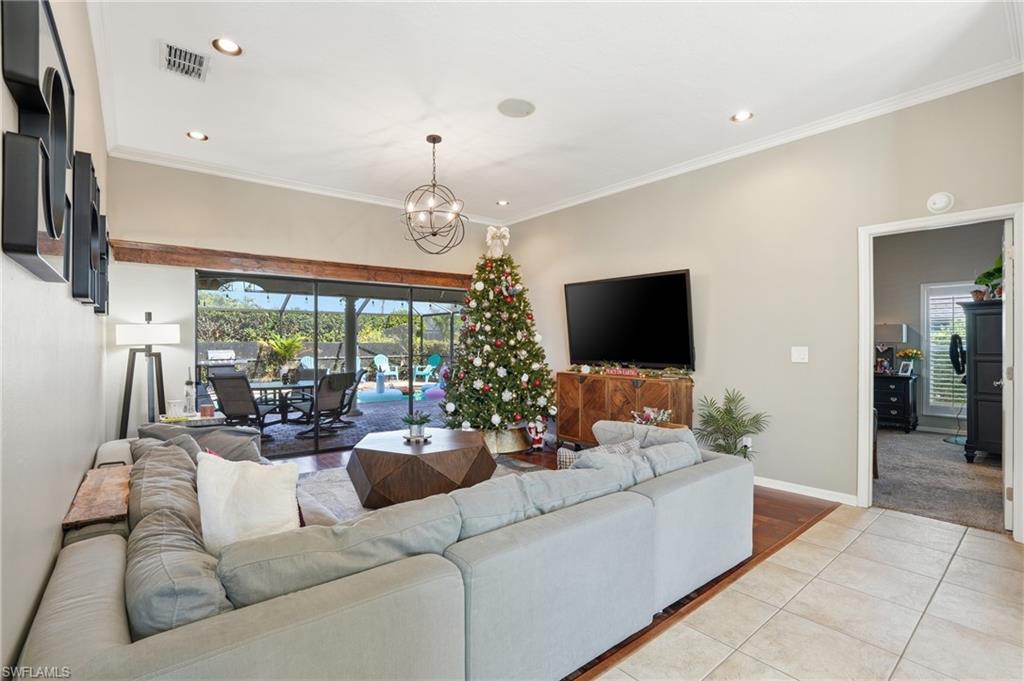 WHISKEY CREEK - Residential