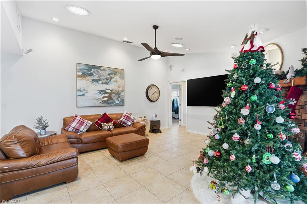 WHISKEY CREEK - Residential