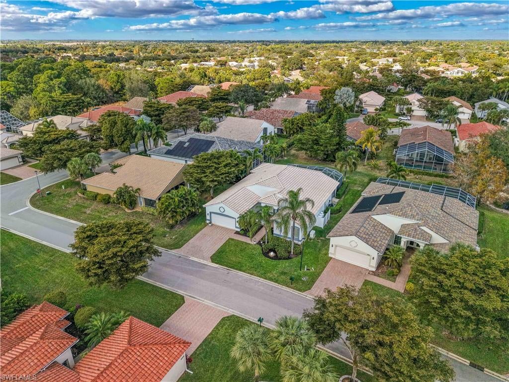 9057 Whitfield DR