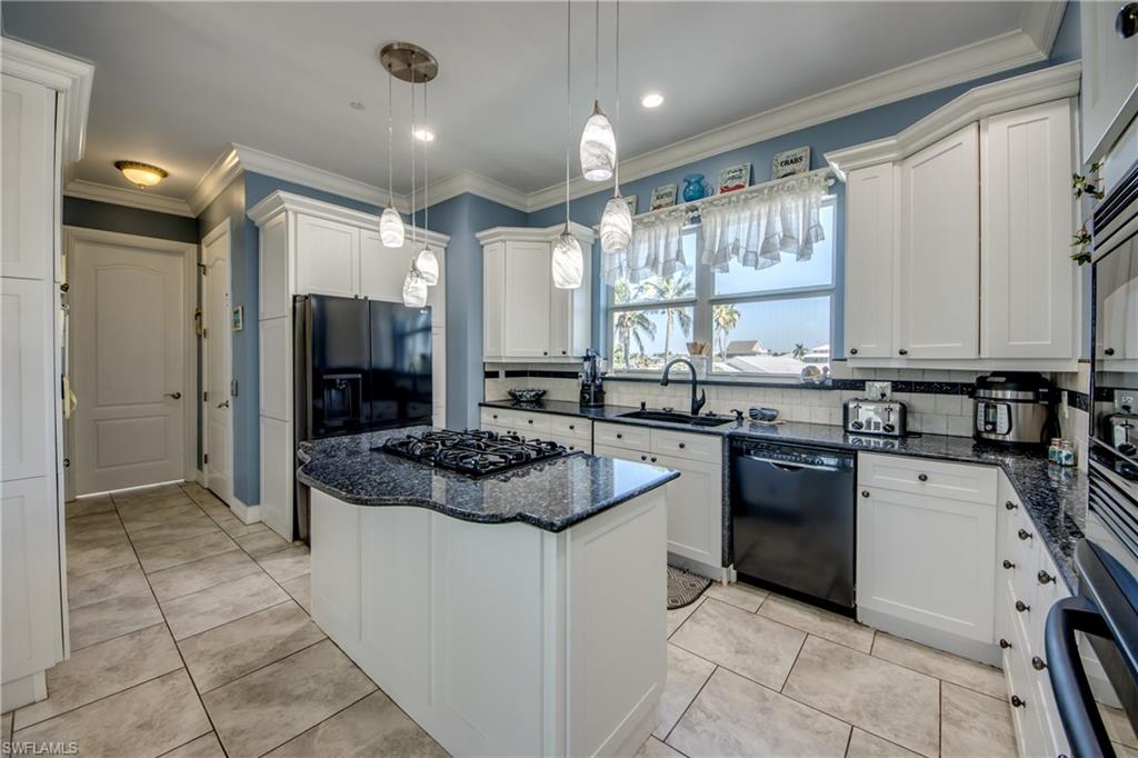 PINE ISLAND SHORES UNIT 2 - Residential