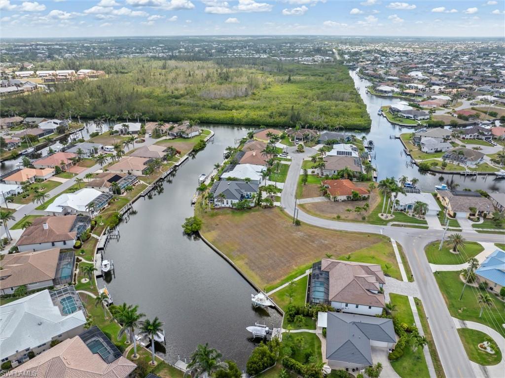 PUNTA GORDA ISLES - Land