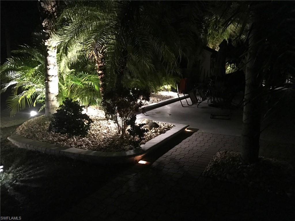 RIVERBEND MOTORCOACH RESORT - Land