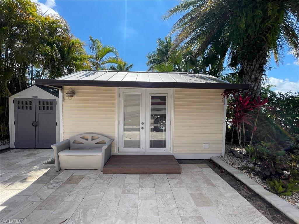 RIVERBEND MOTORCOACH RESORT - Land