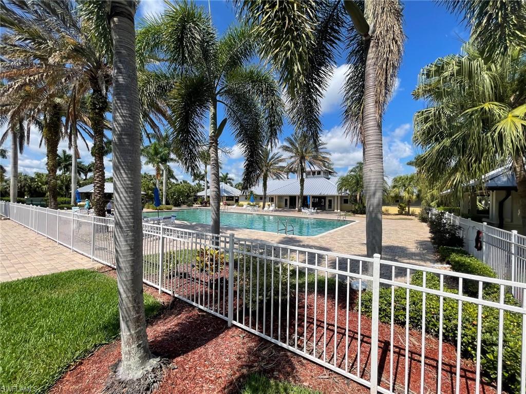 RIVERBEND MOTORCOACH RESORT - Land