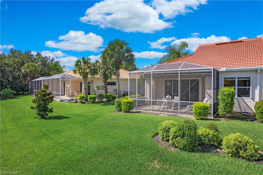 CARLTON LAKES - Residential