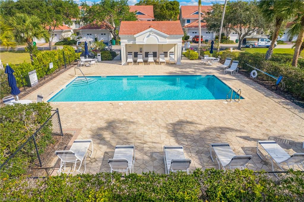 CARLTON LAKES - Residential