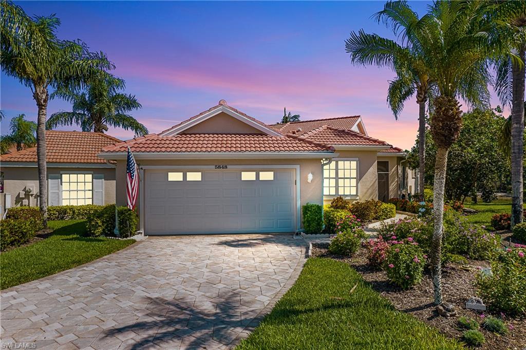 CARLTON LAKES - Residential