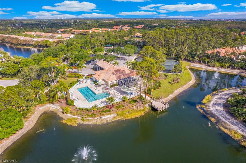 CARLTON LAKES - Residential