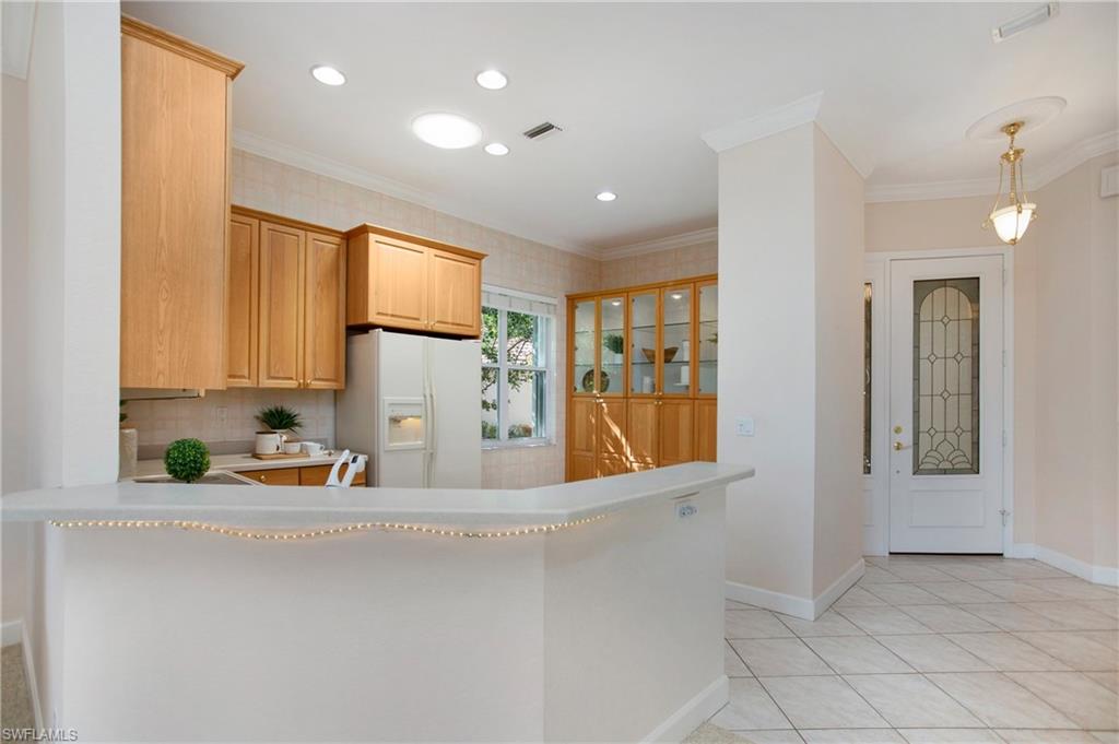 CARLTON LAKES - Residential