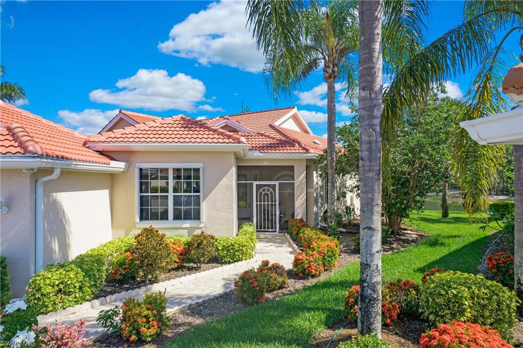 CARLTON LAKES - Residential