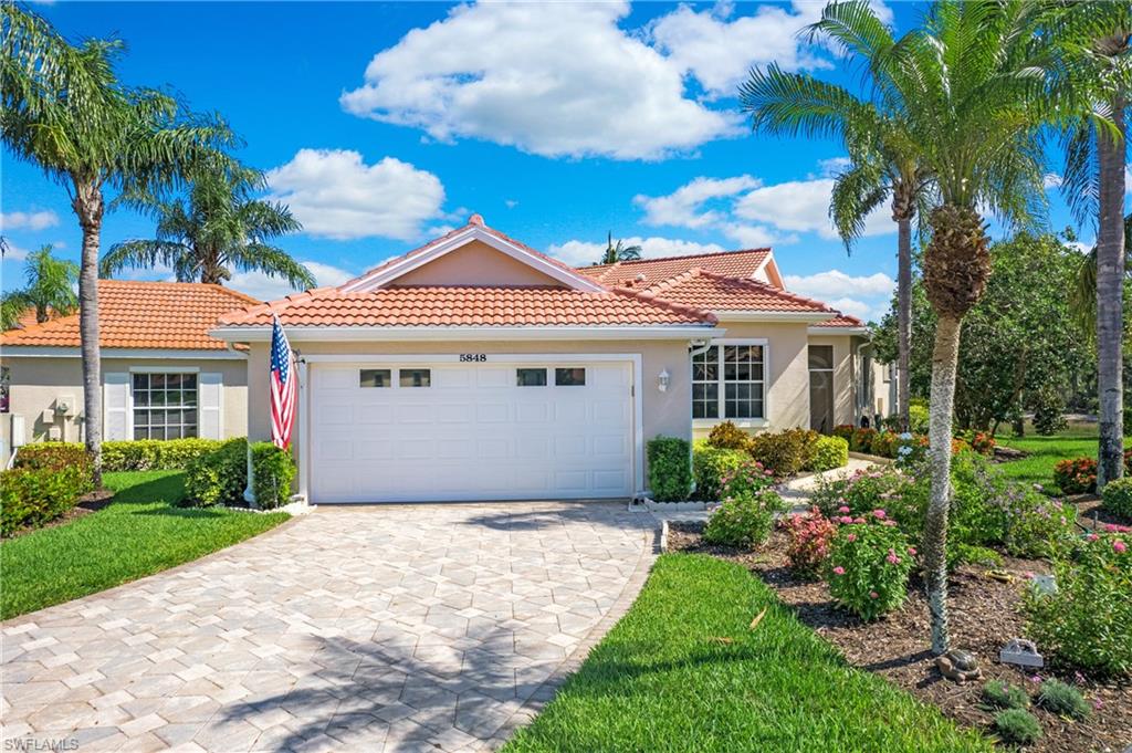 CARLTON LAKES - Residential