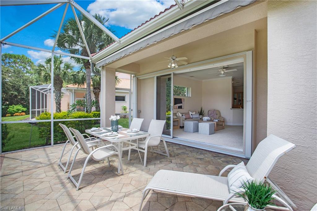 CARLTON LAKES - Residential